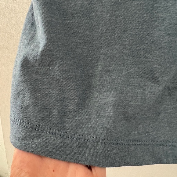 Santa Barbara Running Co. Tee workout top t-shirt California blue pink Medium - Picture 5 of 7